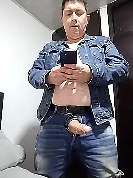 BigCristh79 online show from 09-11-25, 01:55