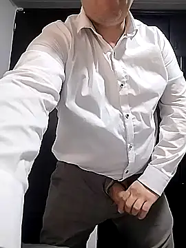 BigCristh79 online show from 10-16-25, 05:43