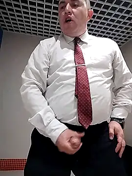 BigCristh79 online show from 05-12-26, 07:38