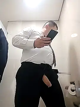 BigCristh79 online show from 10-12-25, 01:01