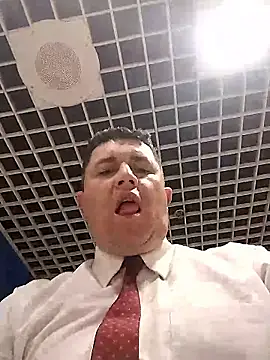 BigCristh79 online show from 01-11-26, 08:21