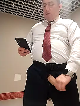 BigCristh79 online show from 12-05-25, 04:00