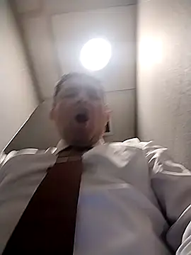 BigCristh79 online show from 11-17-25, 05:06