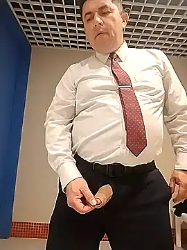 BigCristh79 online show from 10-04-25, 02:13