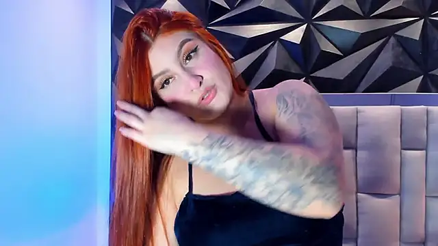 megan whitee   online show from 11-12-25, 02:04