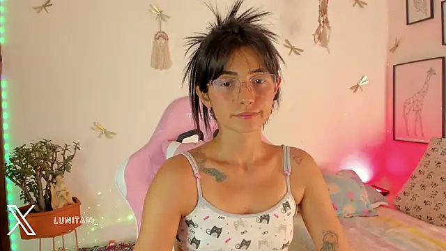 Snapshot of princessluna_19 chatting on 06-12-26, 10:07 princessluna 19 online show from 06-12-26, 10:07
