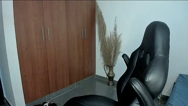 Evansdark1 online show from 04-24-26, 11:07