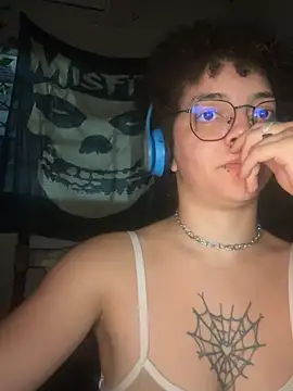 CamillyBlum online show from 06-12-26, 10:29