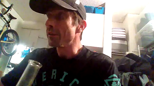 Snapshot of TheFuckmasters chatting on 06-09-26, 12:17 TheFuckmasters online show from 06-09-26, 12:17