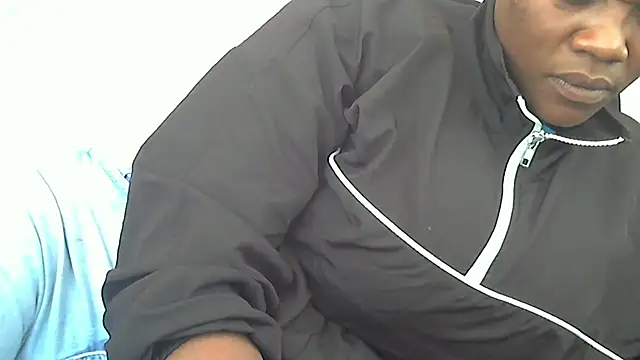 Snapshot of sexythae32 chatting on 09-17-25, 12:29 sexythae32 online show from 09-17-25, 12:29