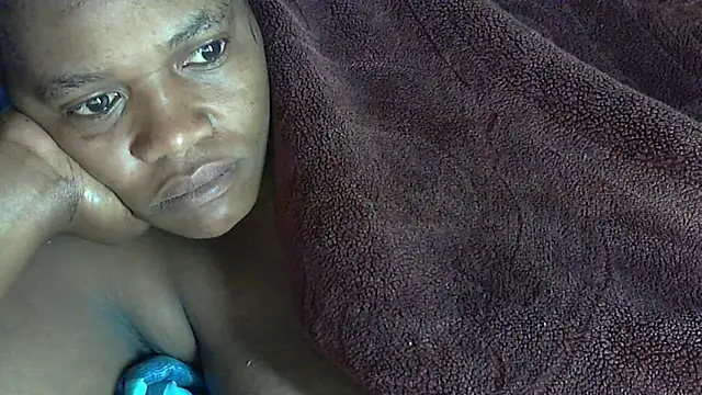 Snapshot of sexythae32 chatting on 09-23-25, 02:29 sexythae32 online show from 09-23-25, 02:29