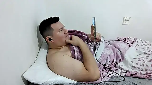 Snapshot of fuckynations chatting on 02-05-26, 05:58 fuckynations online show from 02-05-26, 05:58