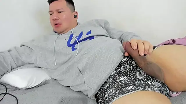 Snapshot of fuckynations chatting on 02-05-26, 06:04 fuckynations online show from 02-05-26, 06:04