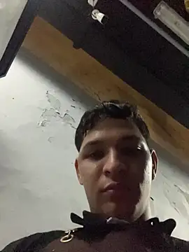 RobinLenoxx online show from 10-29-25, 02:10