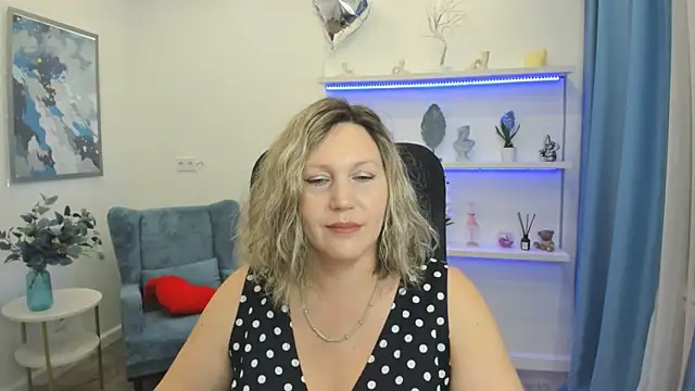 Snapshot of NinaStarle chatting on 05-09-26, 11:35 NinaStarle online show from 05-09-26, 11:35