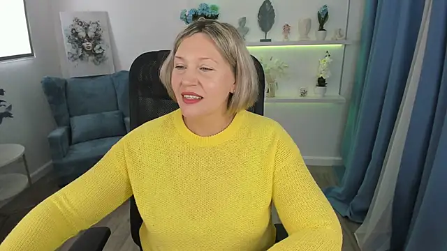 NinaStarle online show from 10-01-25, 05:45