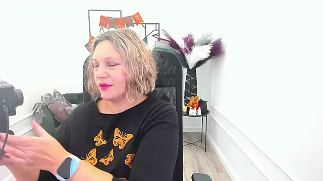 NinaStarle online show from 10-29-25, 04:33