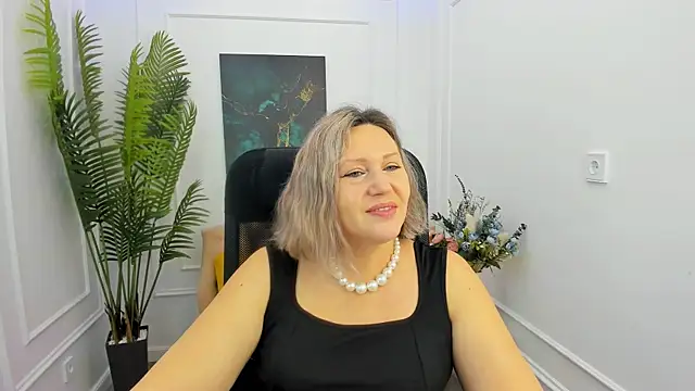 NinaStarle online show from 01-10-26, 04:30