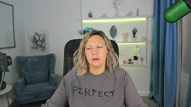 NinaStarle online show from 09-18-25, 04:59