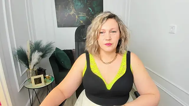 NinaStarle online show from 04-10-26, 04:30