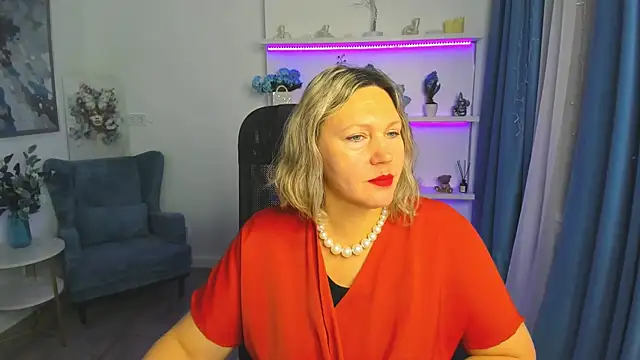 Snapshot of NinaStarle chatting on 01-18-26, 04:27 NinaStarle online show from 01-18-26, 04:27