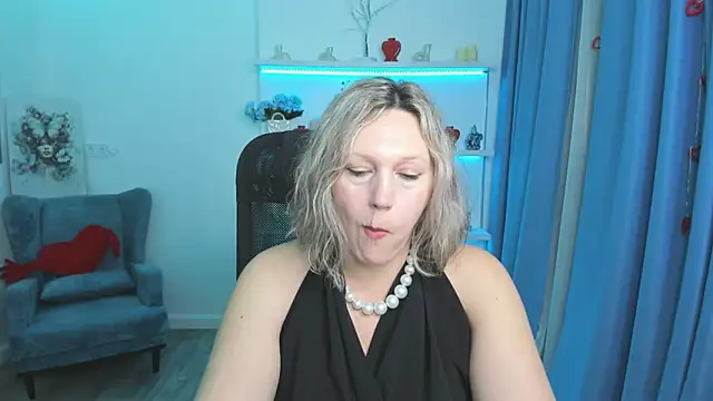 Snapshot of NinaStarle chatting on 03-01-26, 11:43 NinaStarle online show from 03-01-26, 11:43