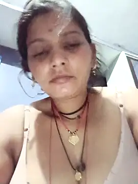 Snapshot of Hot_sonali chatting on 10-21-25, 12:32 Hot sonali online show from 10-21-25, 12:32