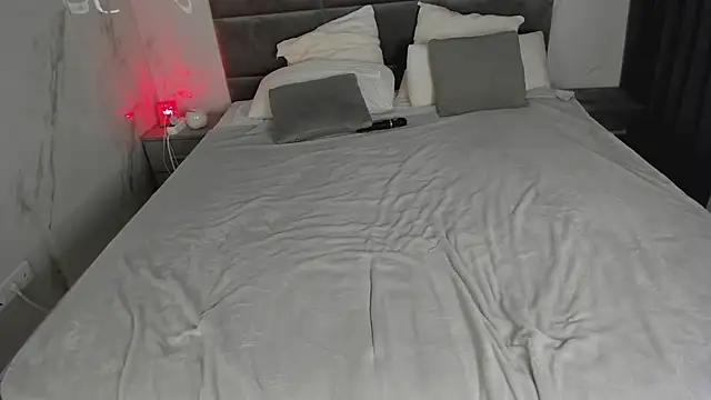 Chloee White online show from 05-15-26, 10:13