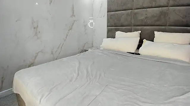 Chloee White online show from 06-08-26, 11:00