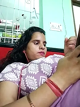 Snapshot of JHILMIL chatting on 09-12-25, 05:24 JHILMIL online show from 09-12-25, 05:24