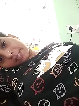 Snapshot of JHILMIL chatting on 09-12-25, 05:18 JHILMIL online show from 09-12-25, 05:18