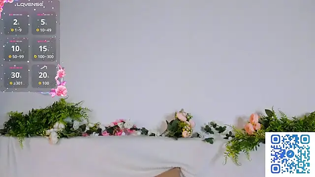 girlllsooft online show from 10-09-25, 06:19