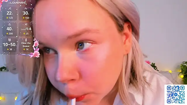 girlllsooft online show from 11-10-25, 01:43