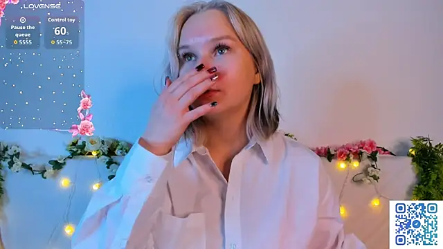 girlllsooft online show from 11-30-25, 02:12