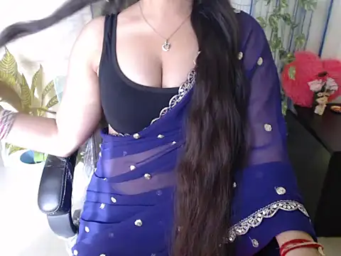 Snapshot of anika_bold chatting on 10-08-25, 03:30 anika bold online show from 10-08-25, 03:30