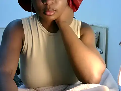 zoe215 online show from 05-20-26, 12:57