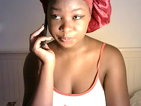 zoe215 online show from 06-30-26, 10:26