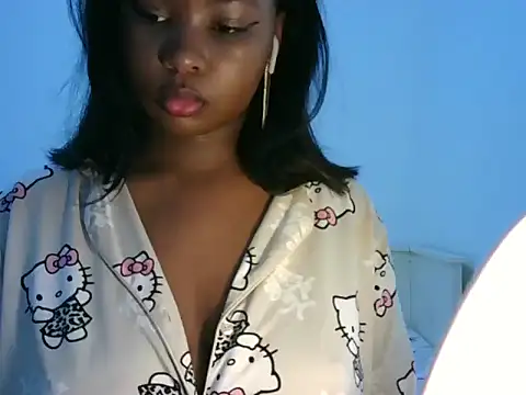 zoe215 online show from 06-12-26, 11:52