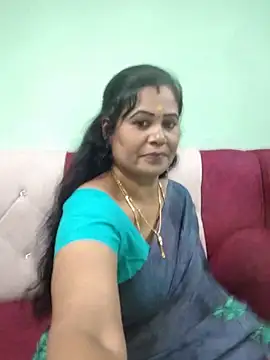 Snapshot of tamilaruvi chatting on 07-12-26, 04:30 tamilaruvi online show from 07-12-26, 04:30