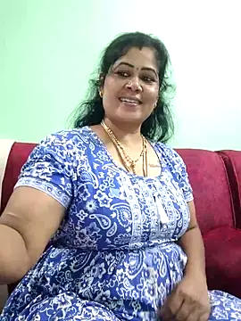 Snapshot of tamilaruvi chatting on 04-18-26, 07:07 tamilaruvi online show from 04-18-26, 07:07