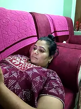 Snapshot of tamilaruvi chatting on 04-20-26, 08:43 tamilaruvi online show from 04-20-26, 08:43