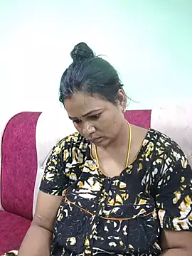 Snapshot of tamilaruvi chatting on 06-25-26, 03:37 tamilaruvi online show from 06-25-26, 03:37