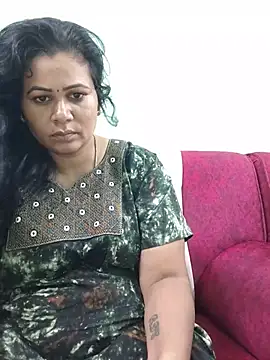 Snapshot of tamilaruvi chatting on 05-22-26, 10:35 tamilaruvi online show from 05-22-26, 10:35