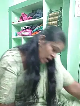 Snapshot of tamilaruvi chatting on 06-30-26, 05:24 tamilaruvi online show from 06-30-26, 05:24