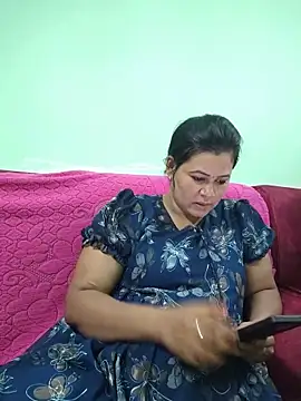 Snapshot of tamilaruvi chatting on 05-28-26, 05:26 tamilaruvi online show from 05-28-26, 05:26
