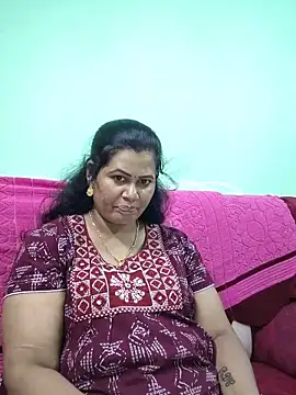 Snapshot of tamilaruvi chatting on 05-18-26, 02:55 tamilaruvi online show from 05-18-26, 02:55