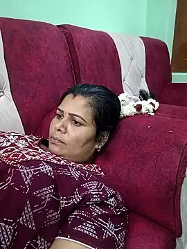 Snapshot of tamilaruvi chatting on 05-03-26, 05:49 tamilaruvi online show from 05-03-26, 05:49