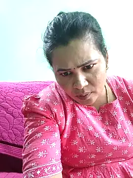 Snapshot of tamilaruvi chatting on 04-28-26, 11:47 tamilaruvi online show from 04-28-26, 11:47