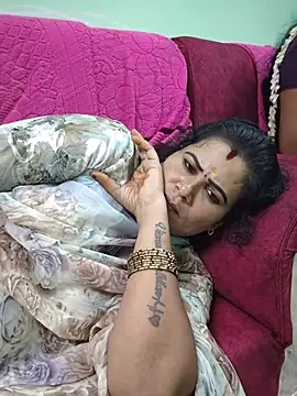 Snapshot of tamilaruvi chatting on 05-29-26, 06:14 tamilaruvi online show from 05-29-26, 06:14