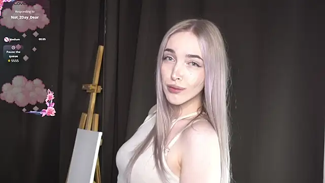 MaeEversley online show from 09-10-25, 07:07